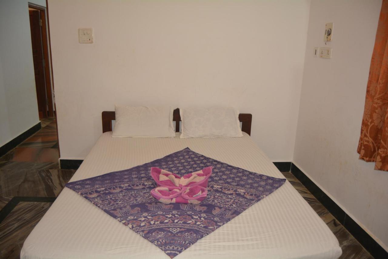 Taru Rooms Morjim Beach Екстериор снимка